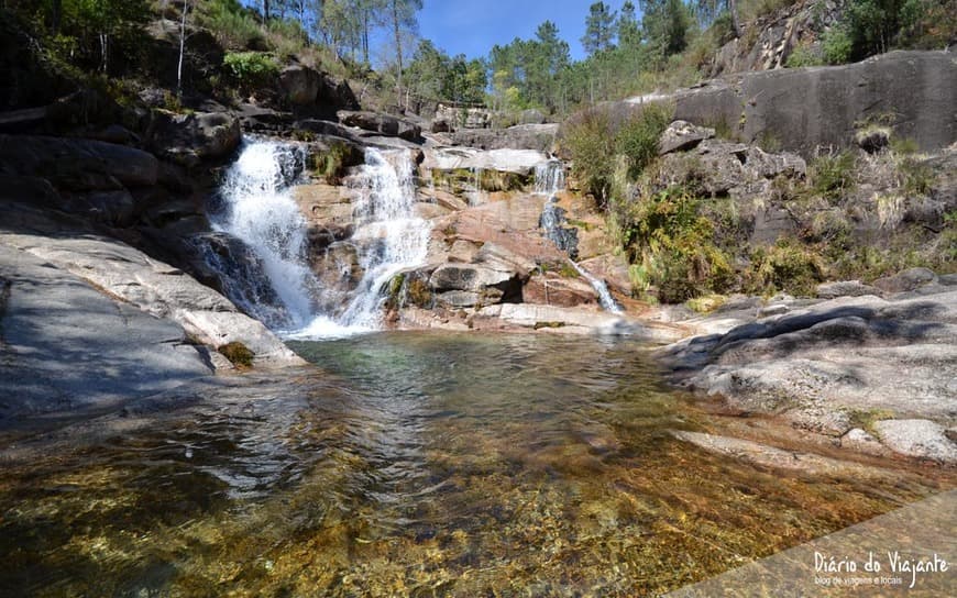 Place Cascata de Várzeas