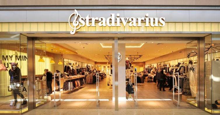 Lugar STRADIVARIUS