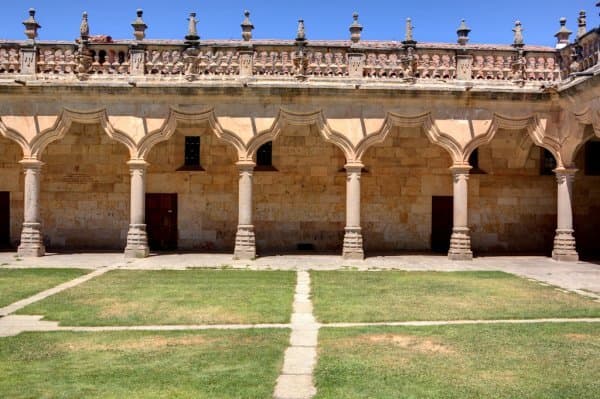 Lugar Patio de Escuelas