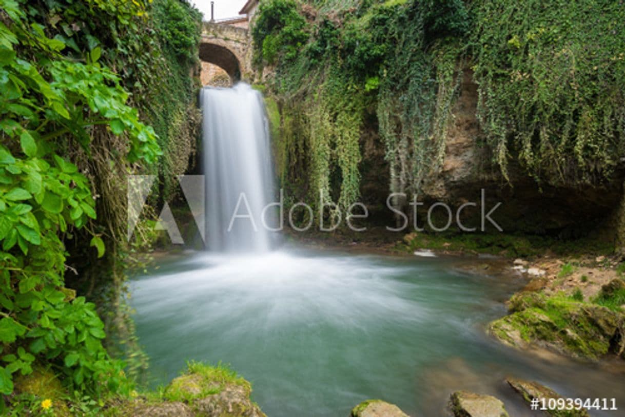 Place Tobera