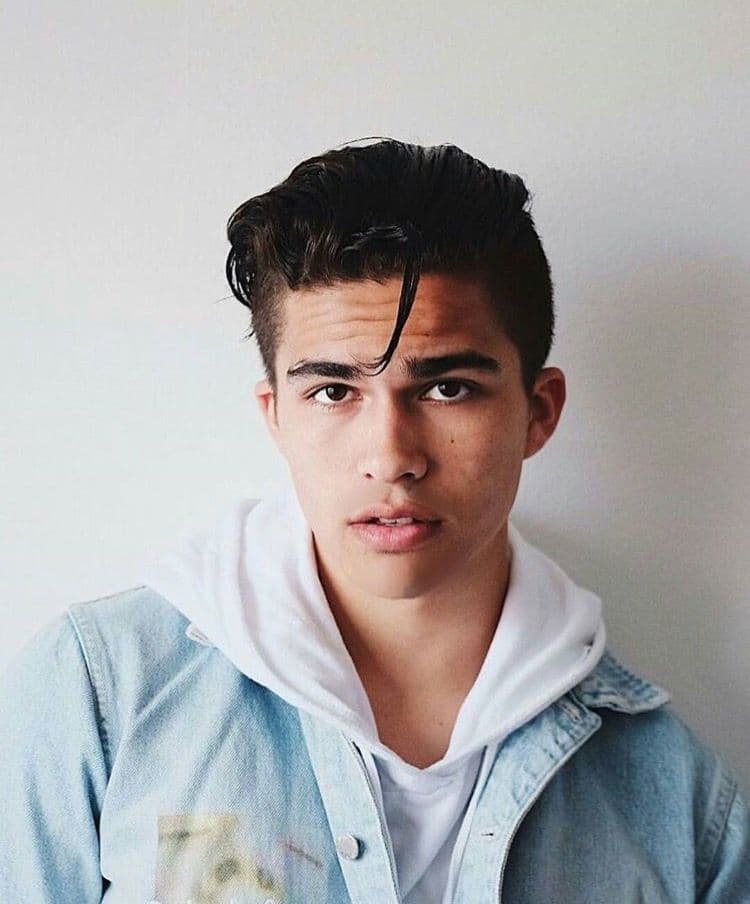 Music Alex Aiono