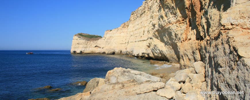 Lugar Vale da Lapa Beach