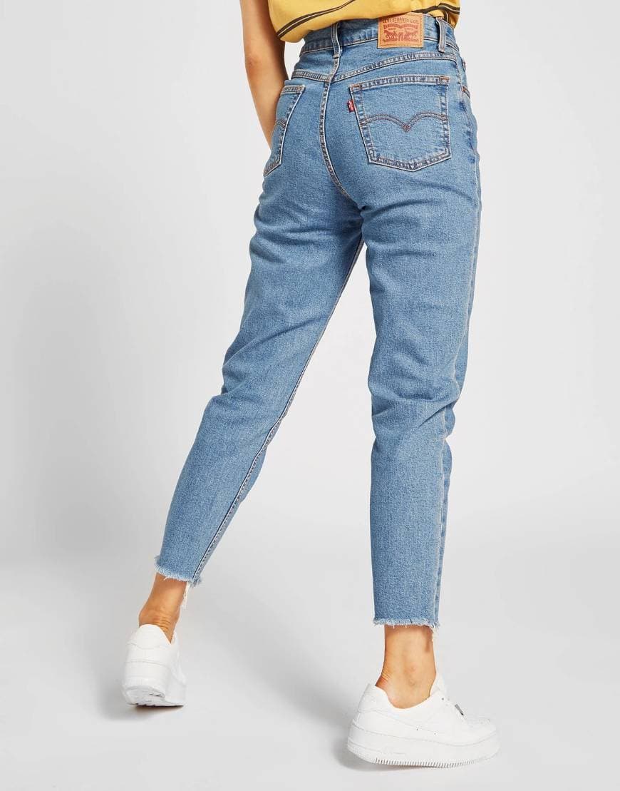 Producto Levis Mid Wash Mom Jeans

