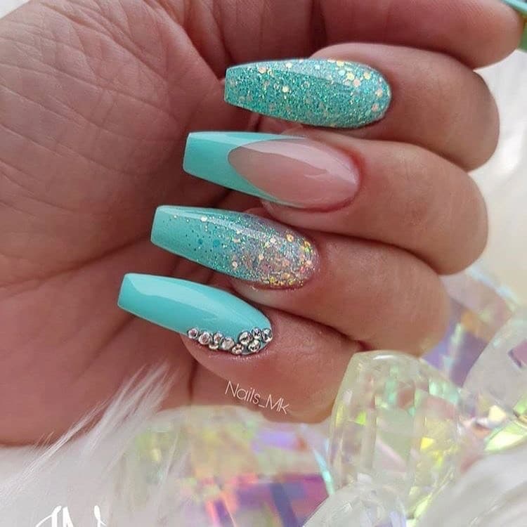 Moda Nails