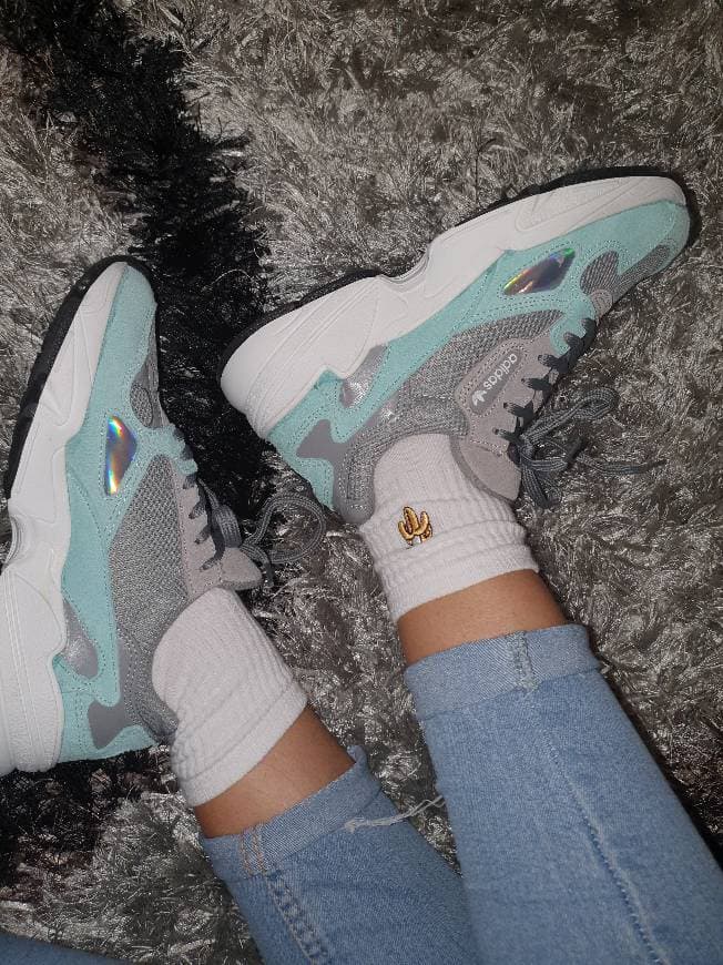 Product adidas Falcon