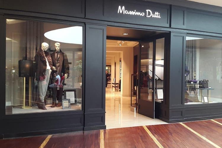 Place Massimo Dutti