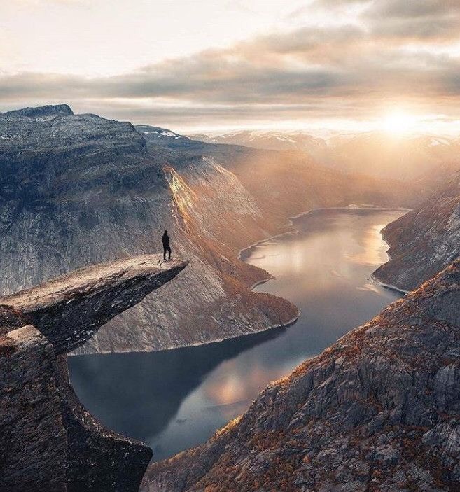 Lugar Trolltunga