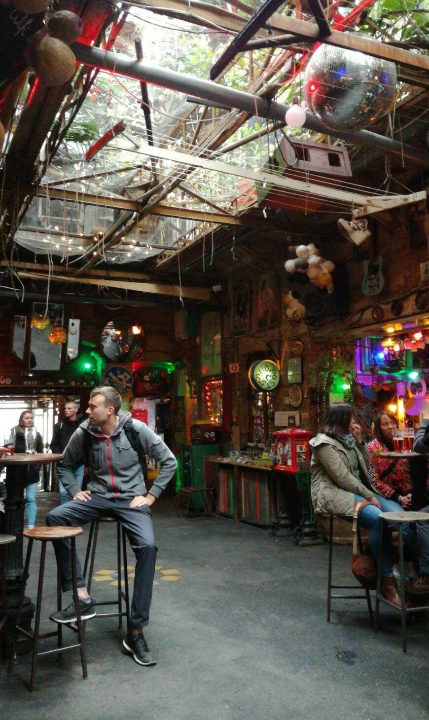 Lugar Szimpla Kert