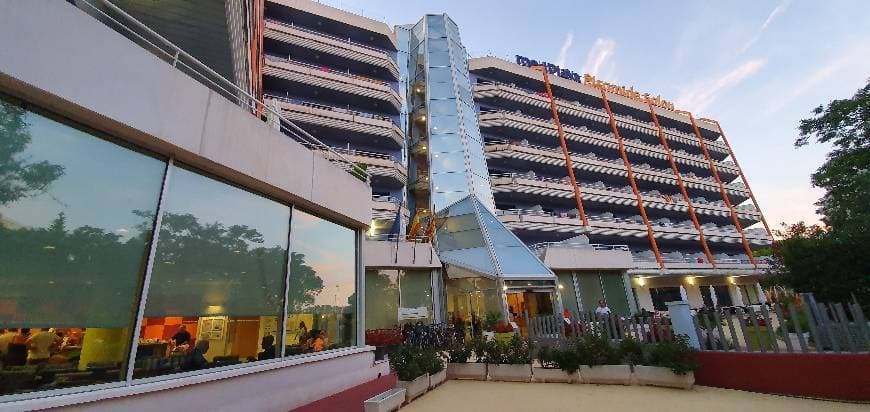 Place Hotel Piramide Salou