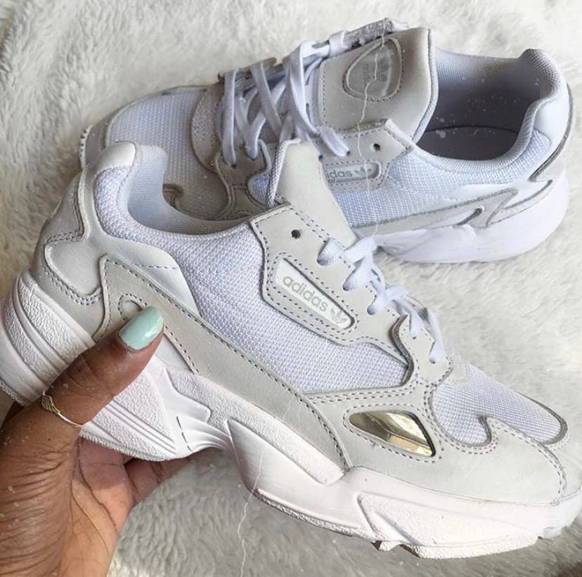 Moda Adidas Falcon