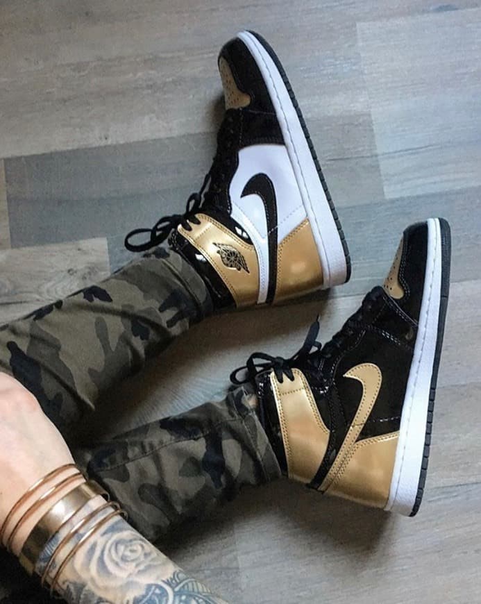 Moda Jordan 1 - Gold