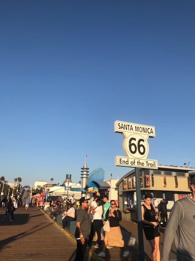 Place Santa Monica Pier