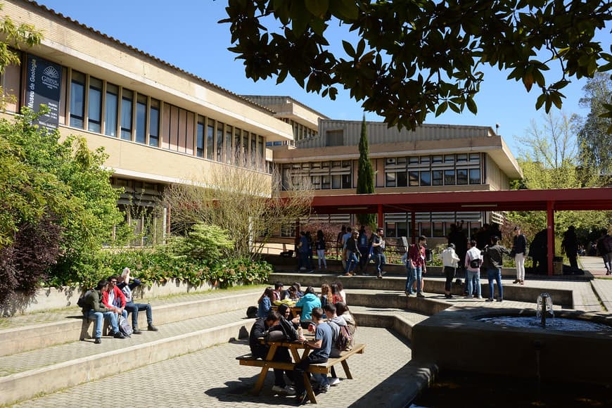 Place University of Trás-os-Montes and Alto Douro