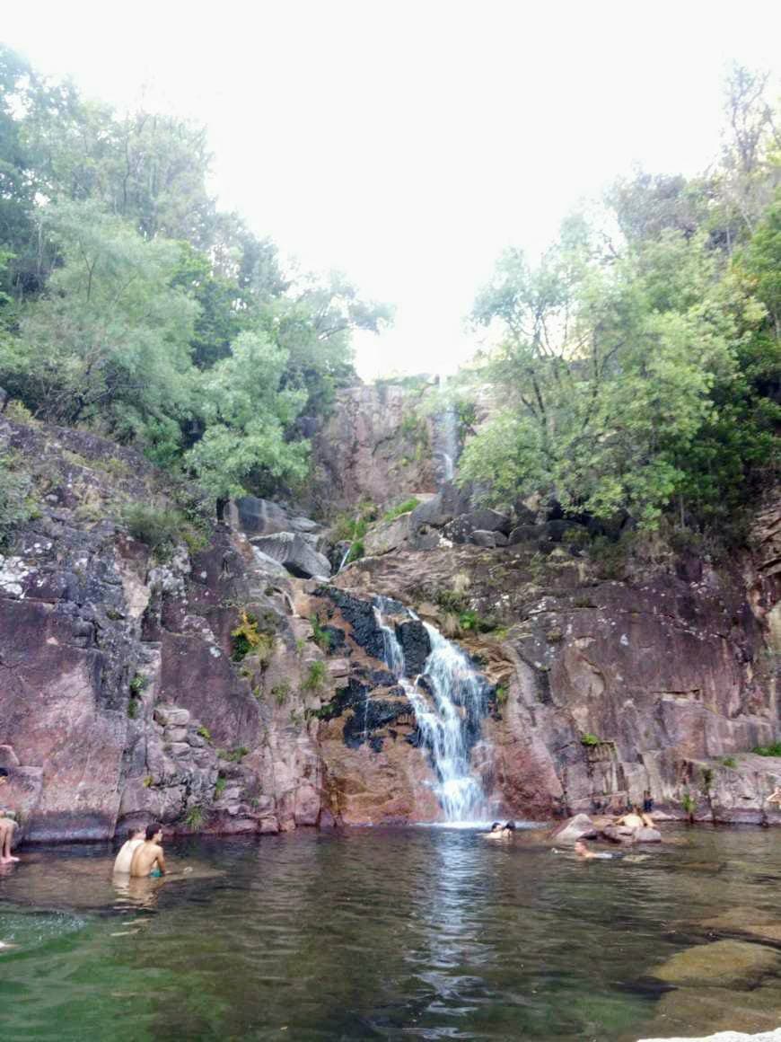 Lugar Cascata de Várzeas