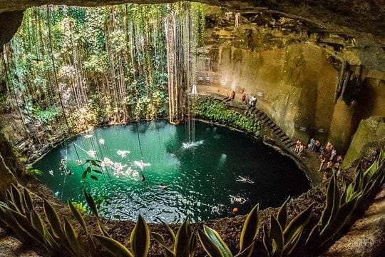 Lugar Cenote Ik-Kil