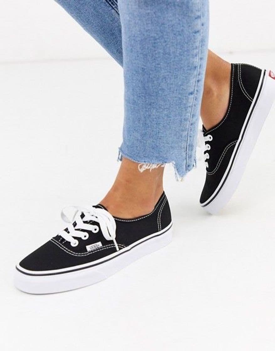 Moda Vans Classic Authentic black trainers