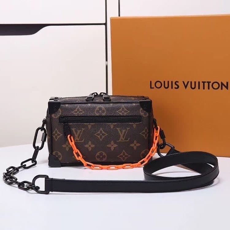 Product Louis Vuitton monogram soft trunk 