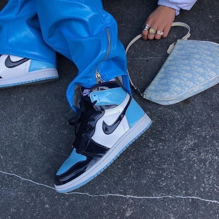 Producto Jordan 1 Retro High UNC Patent