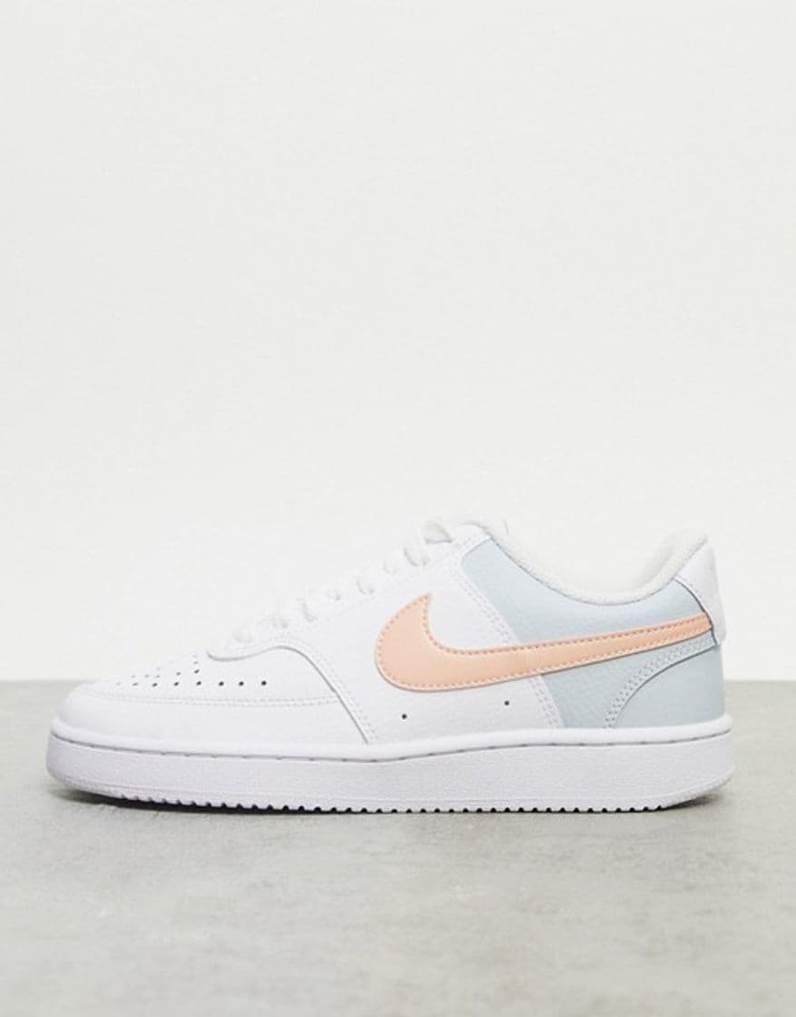 Moda Nike court vision low in white and pastel