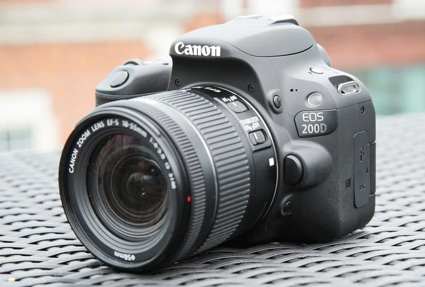 Producto Canon 200D