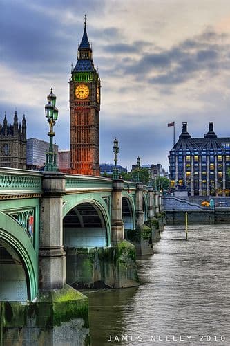 Place Westminster Bridge