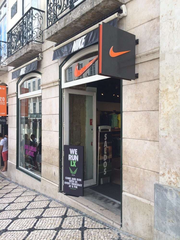 Place Nike Store Chiado