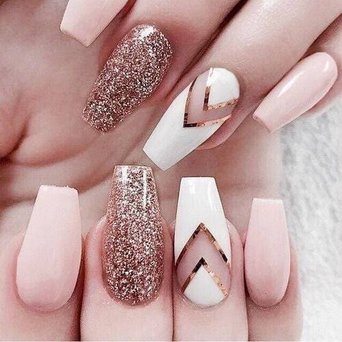 Moda Nails