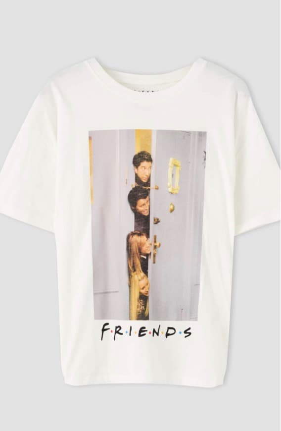 Product T-shirt Friends Pull and Bear