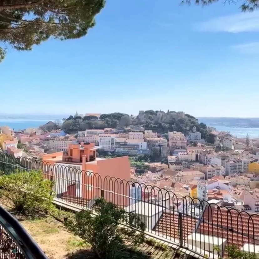 Place Miradouro da Nossa Senhora do Monte