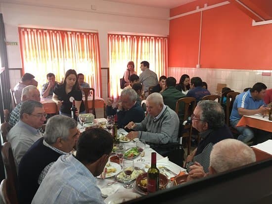 Restaurants O Terreiro . Póvoa de São Miguel