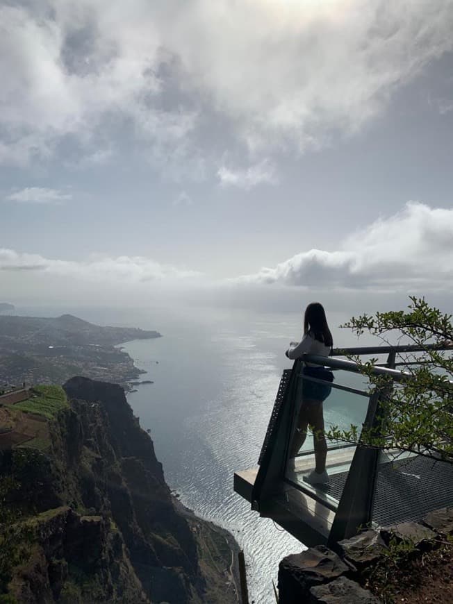 Place Cabo Girão