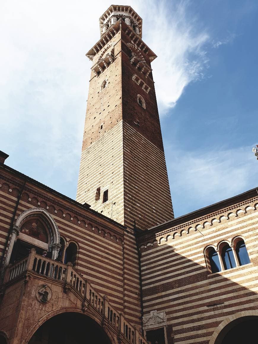 Lugar Torre dei Lamberti