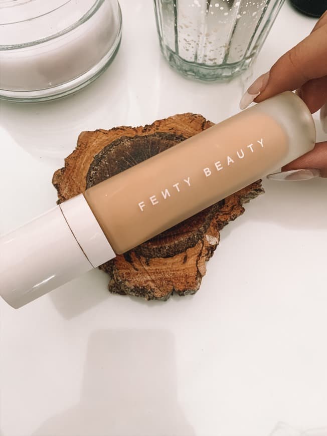 Product Fenty Beauty- Base 