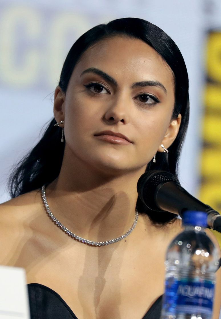 Fashion Camila Mendes – Wikipédia, a enciclopédia livre