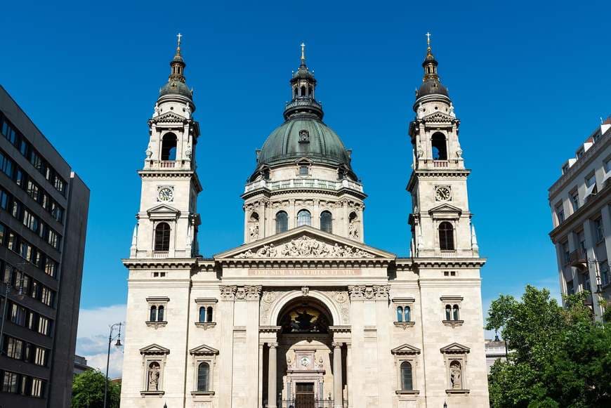 Place Basílica de San Esteban