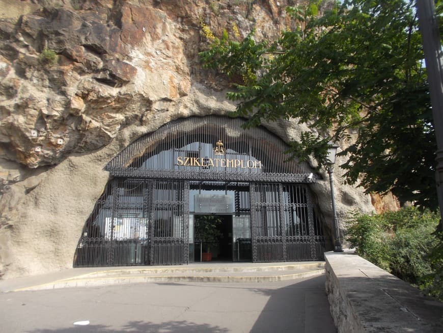 Place Cave Church