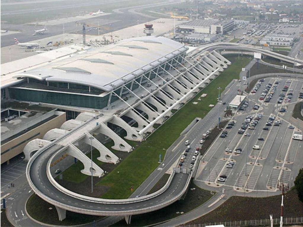 Lugar Aeropuerto de Oporto-Francisco Sá Carneiro (OPO)