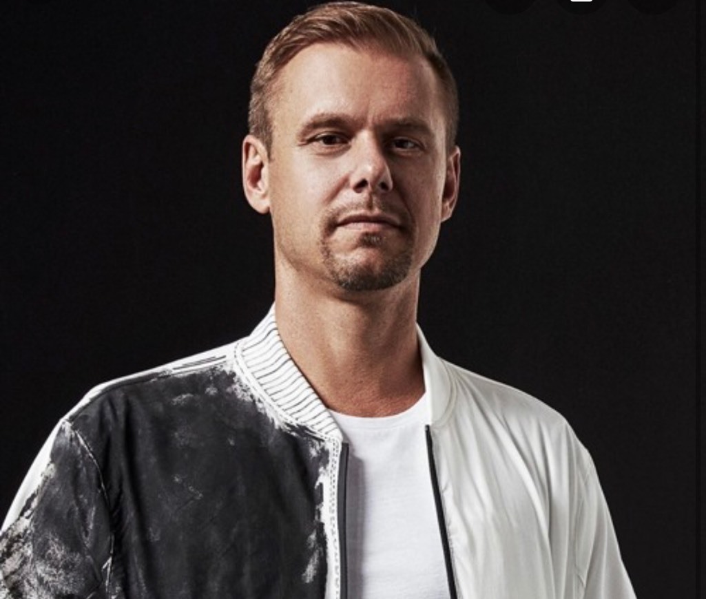 Canción Armin Van Buuren