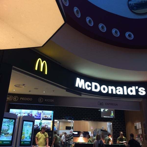 Restaurantes McDonald's Serra Shoping