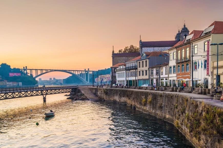 Lugar Ribeira Porto Centro