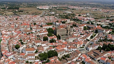 Lugar Évora