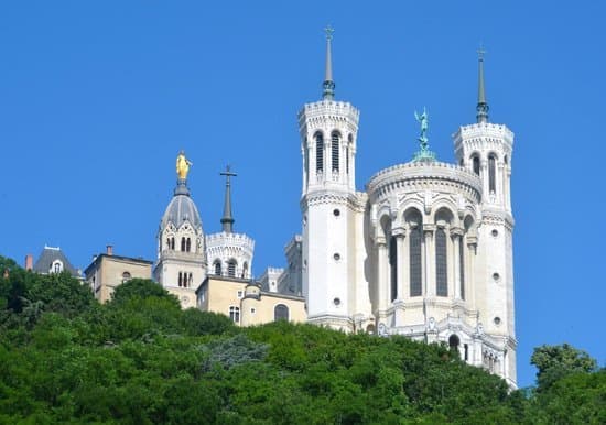 Lugar Basilique Notre Dame de Fourviere