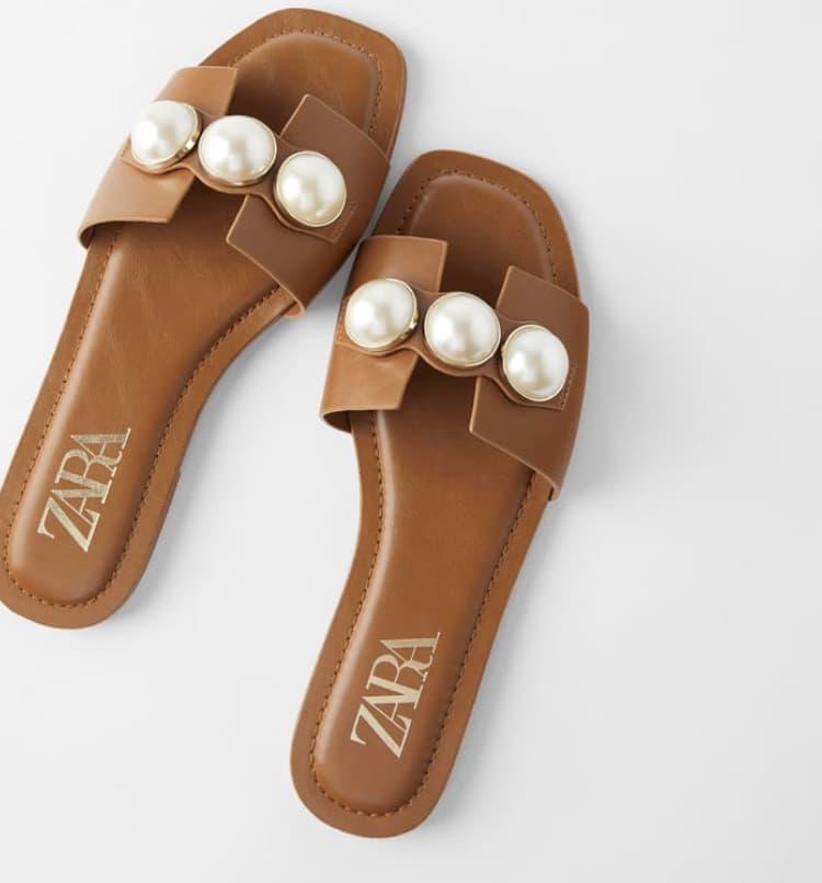 Product Flat leather sandals with Pearls