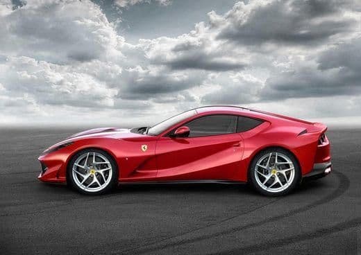 Moda Ferrari 812 superfast