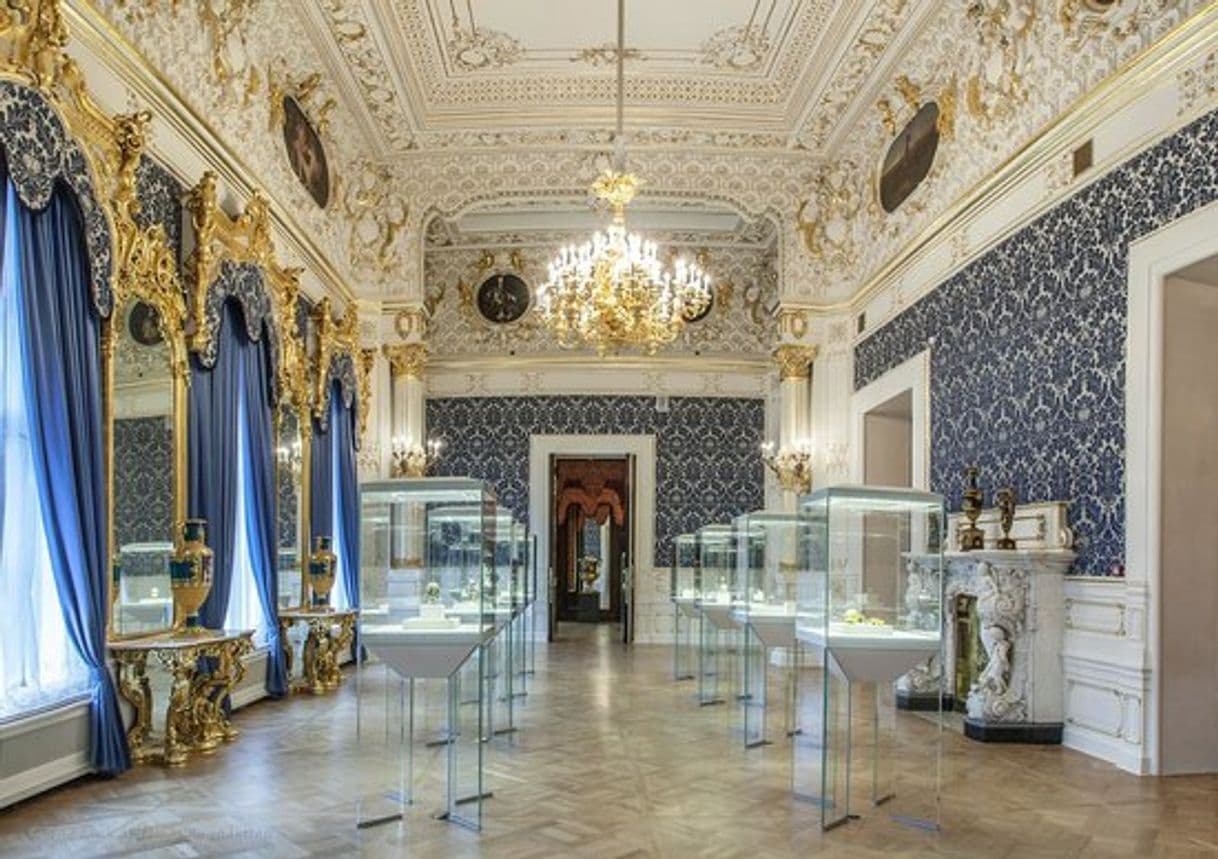 Place Faberge Museum