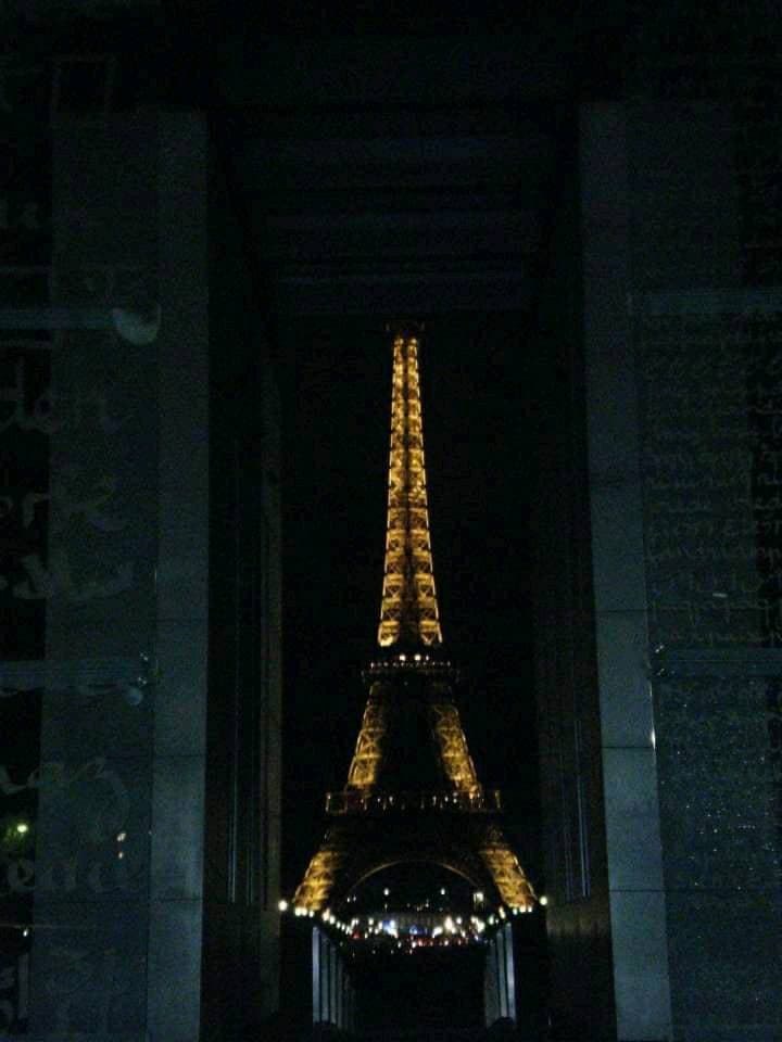 Place Torre Eiffel