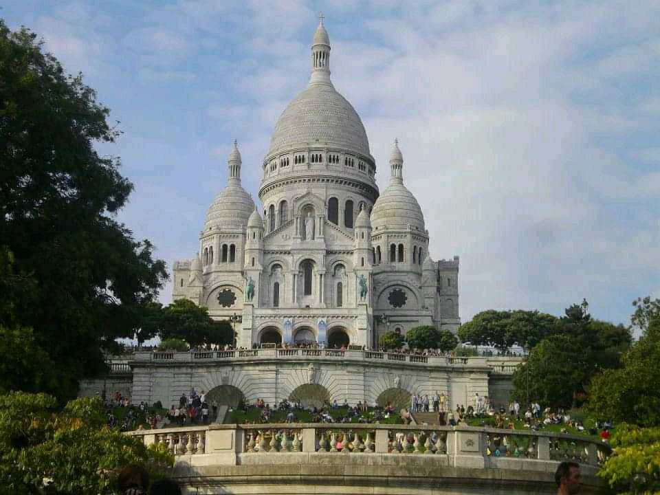 Place Sacre Coeur Cathedral