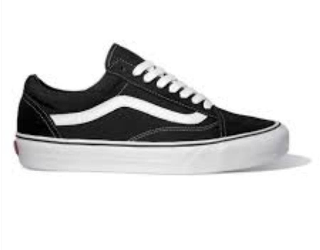 Moda Tênis Vans preto e branco