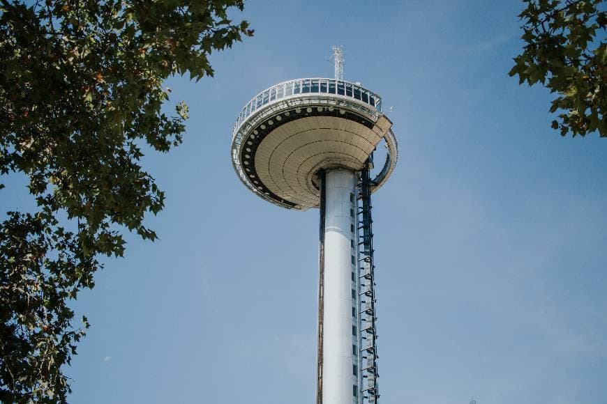 Place Faro de Moncloa