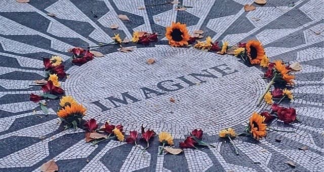 Place John Lennon Memorial